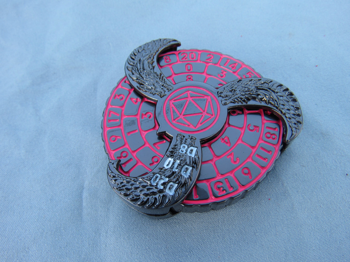 Hydra Spinner - Gunmetal and Pink