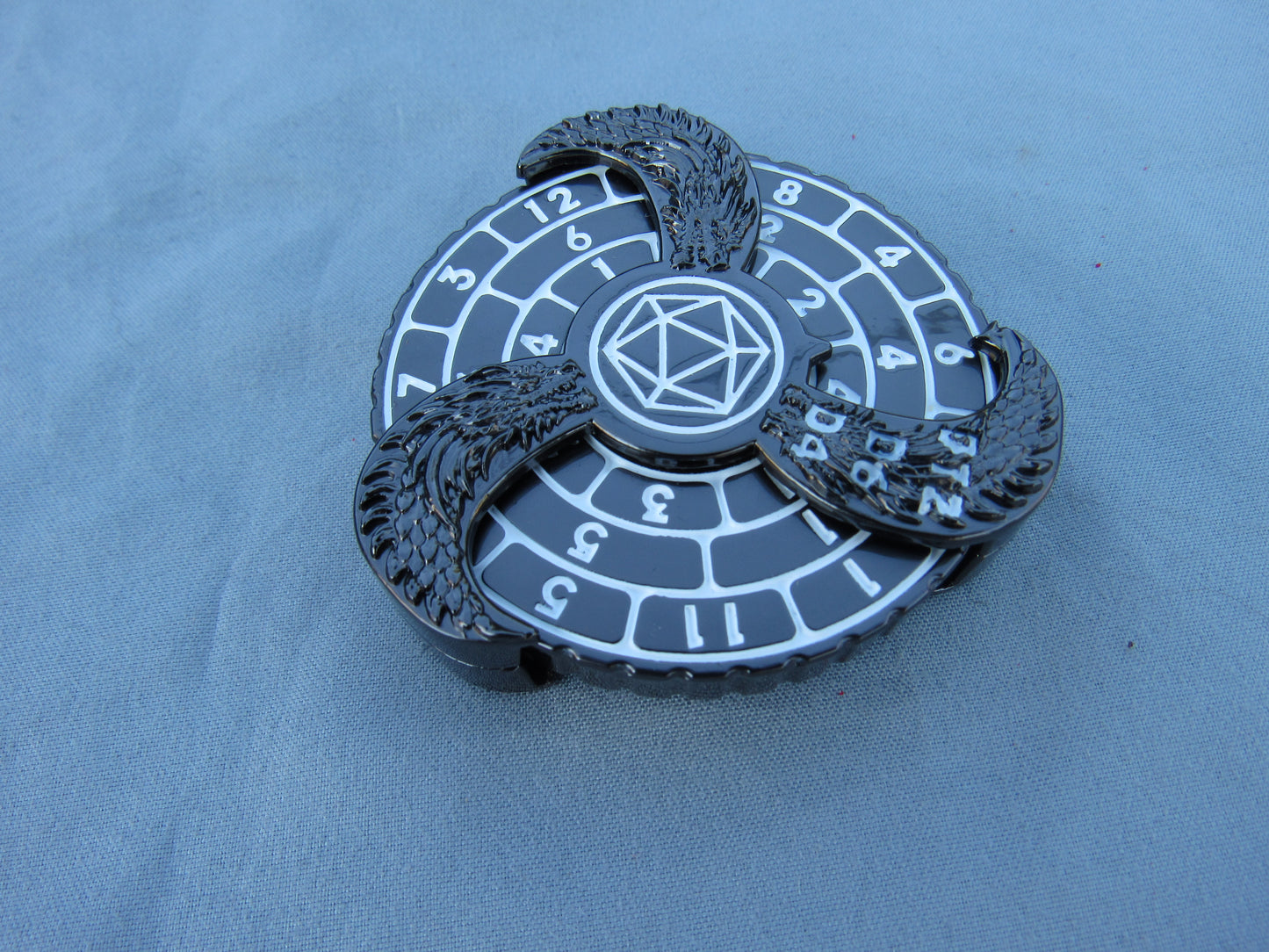 Hydra Spinner - Gunmetal and White