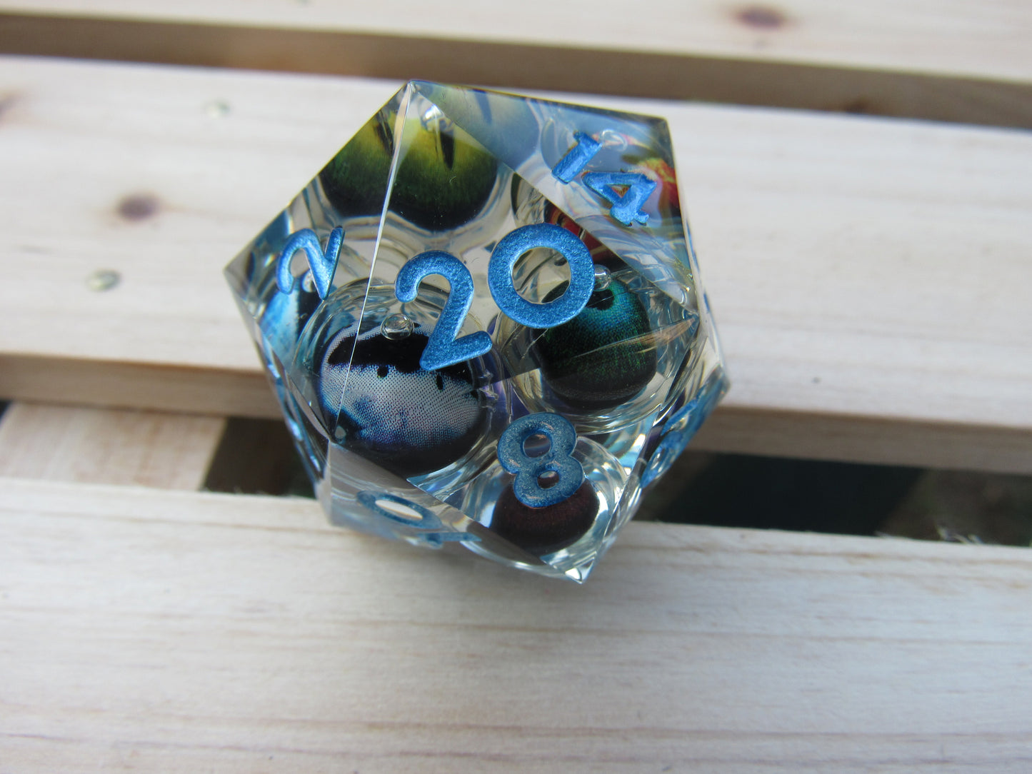 Beholder Eyes Liquid Core Large D20