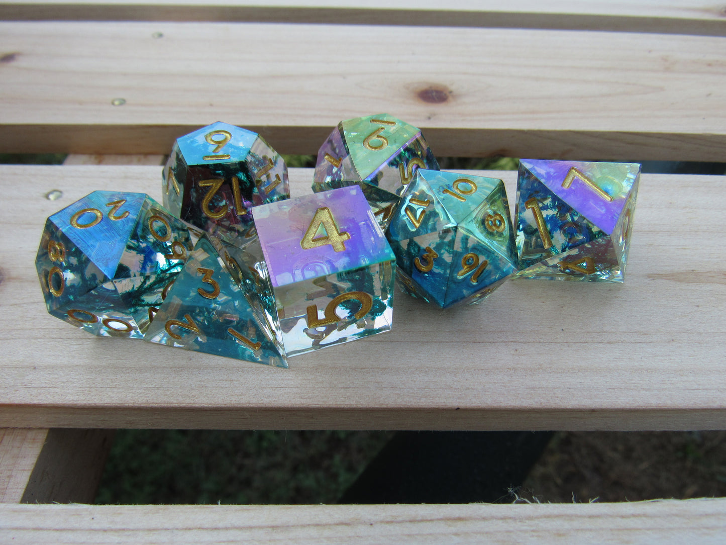 Algae Sharp Resin Dice