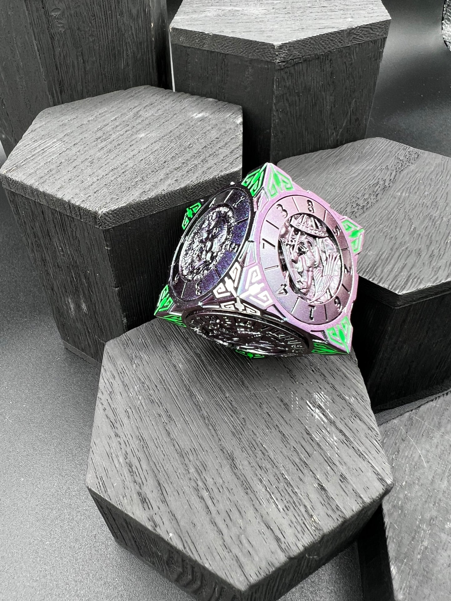 Cube Spinner - Green and Purple Duochrome