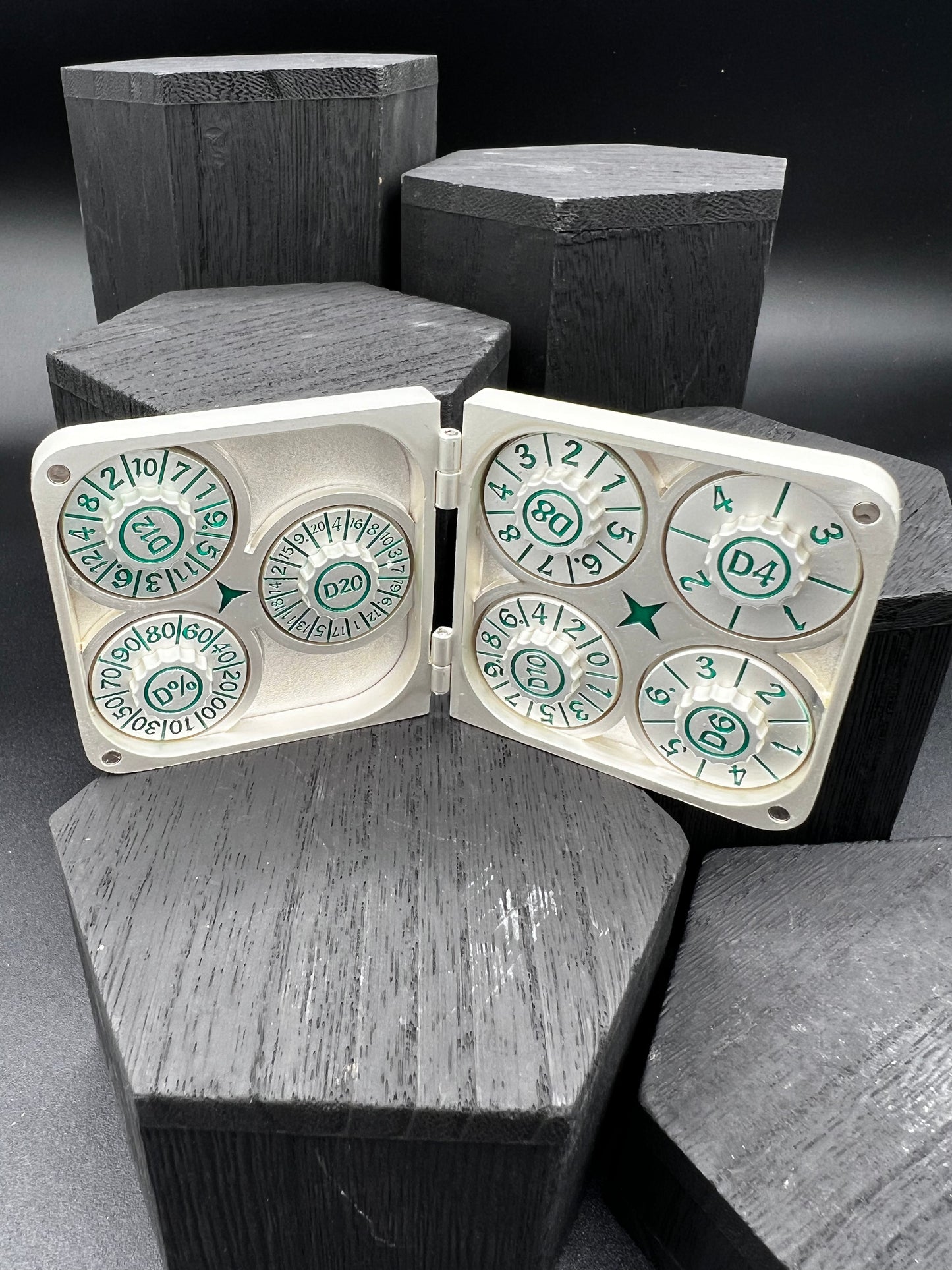 Folding Wallet Spinner - Silver and Green