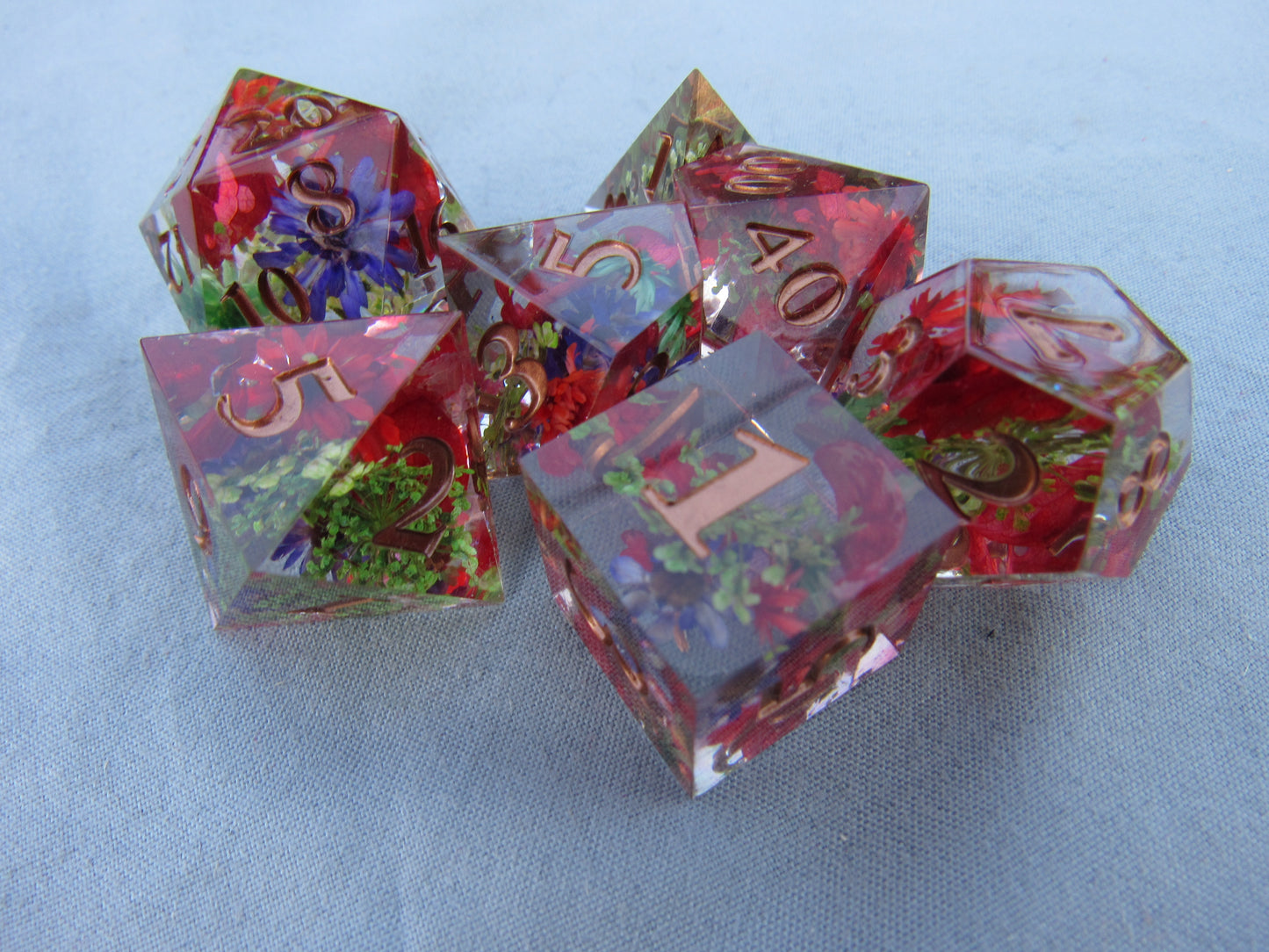 Red and Green Floral Sharp Resin Dice
