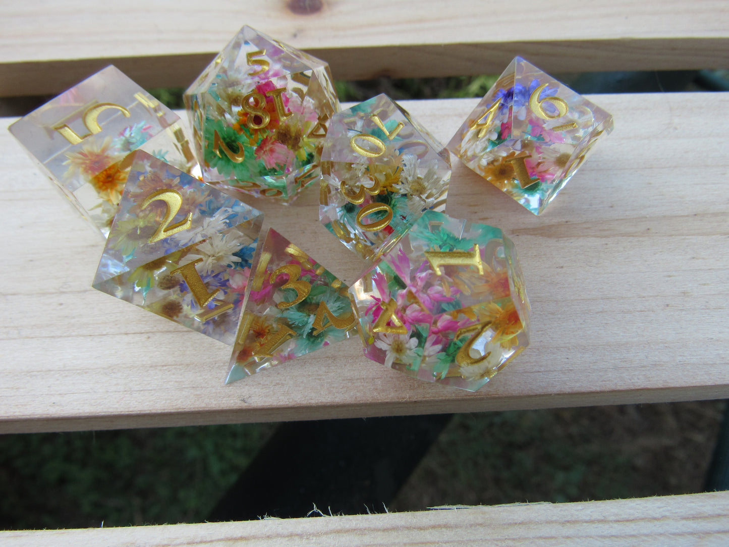 Rainbow Floral Sharp Resin Dice