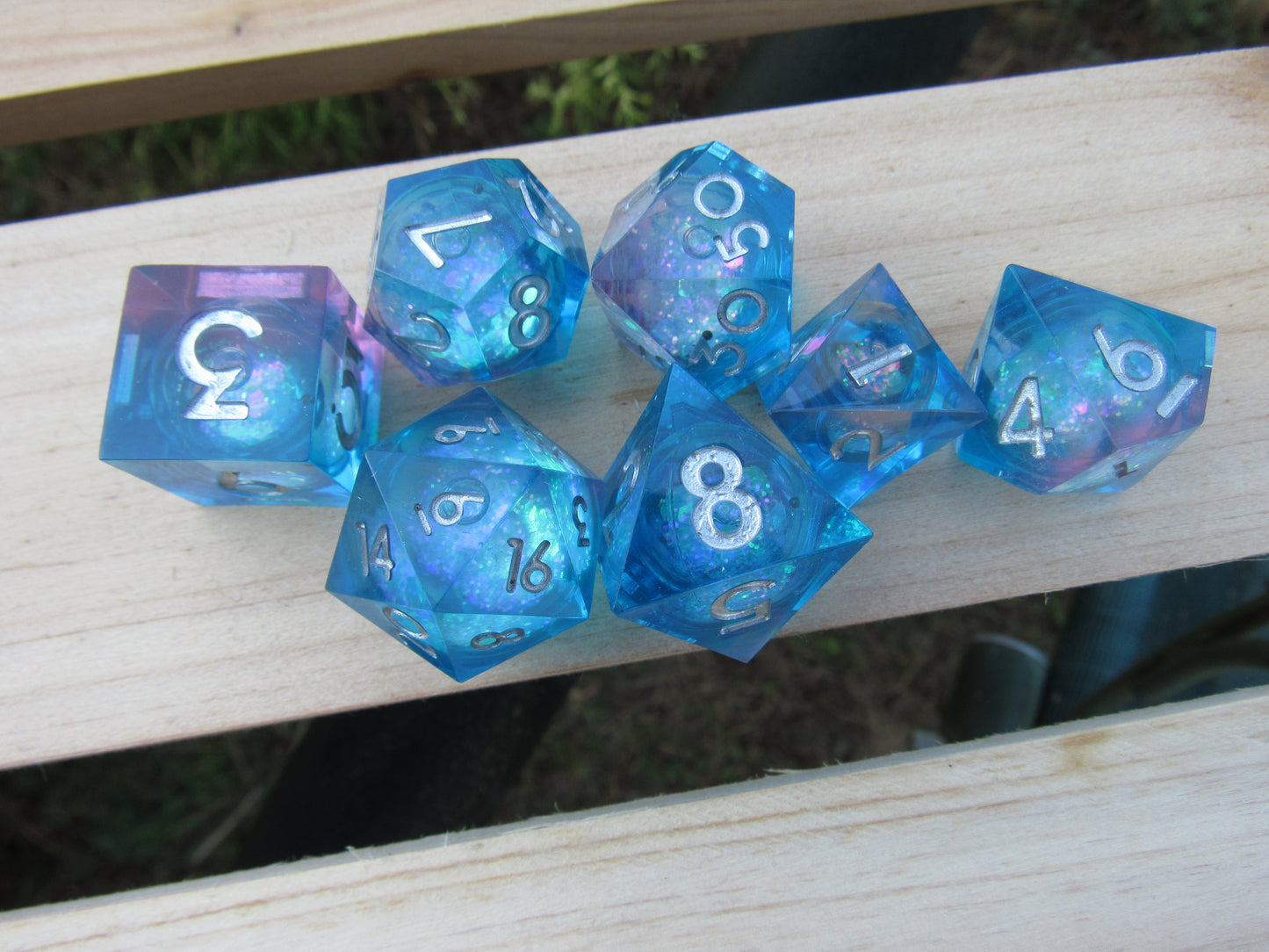 Blue Liquid Core Sharp Resin Dice