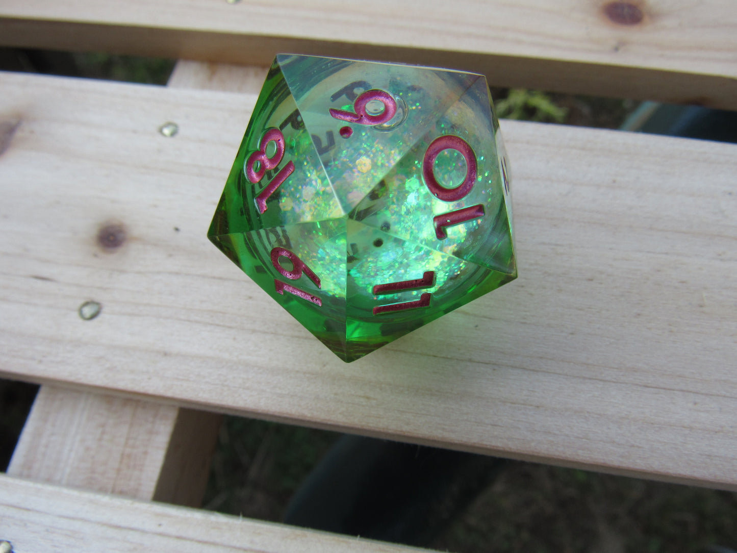 Green Glitter Liquid Core Large Spindown D20