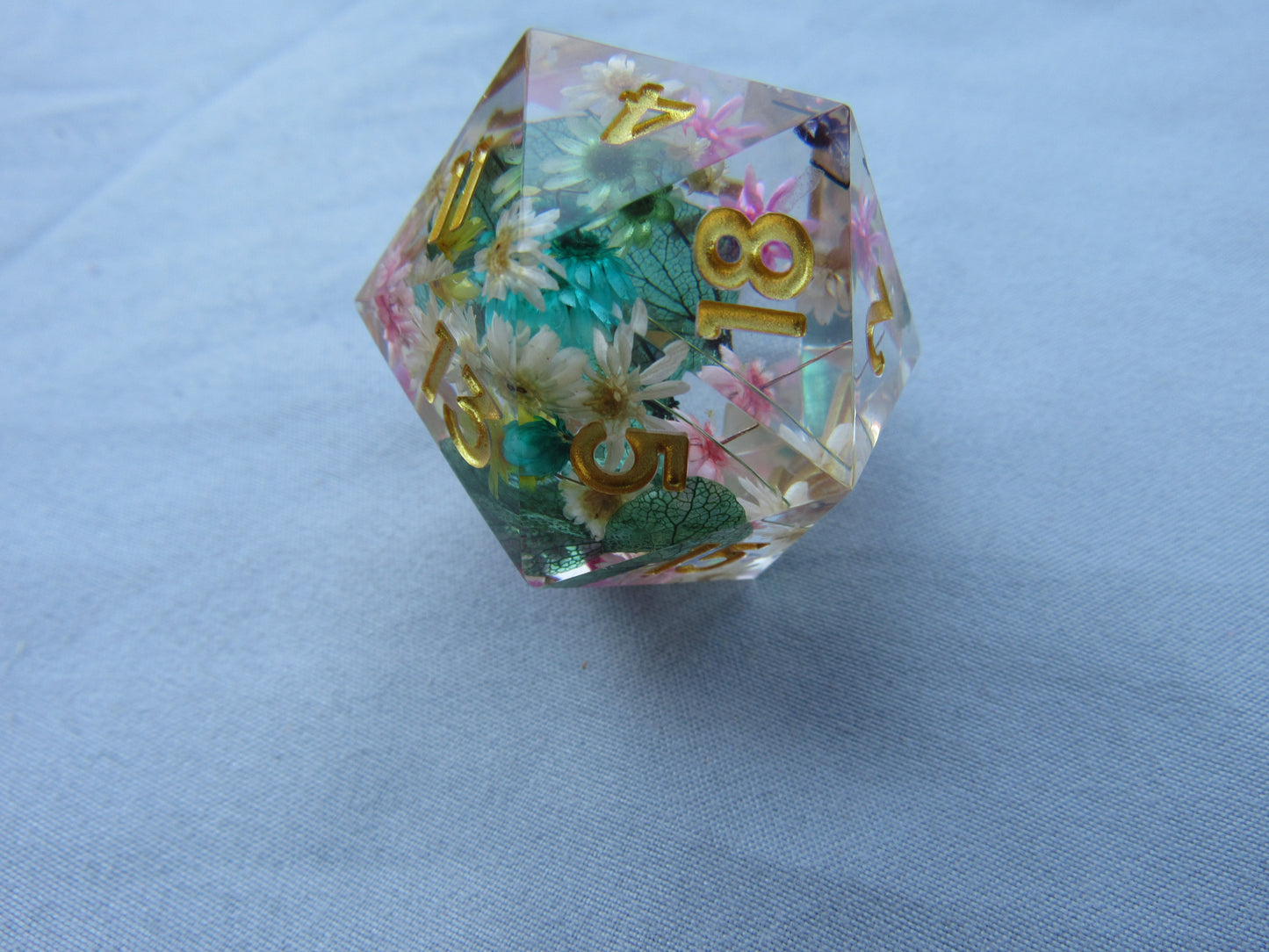 Floral Large D20