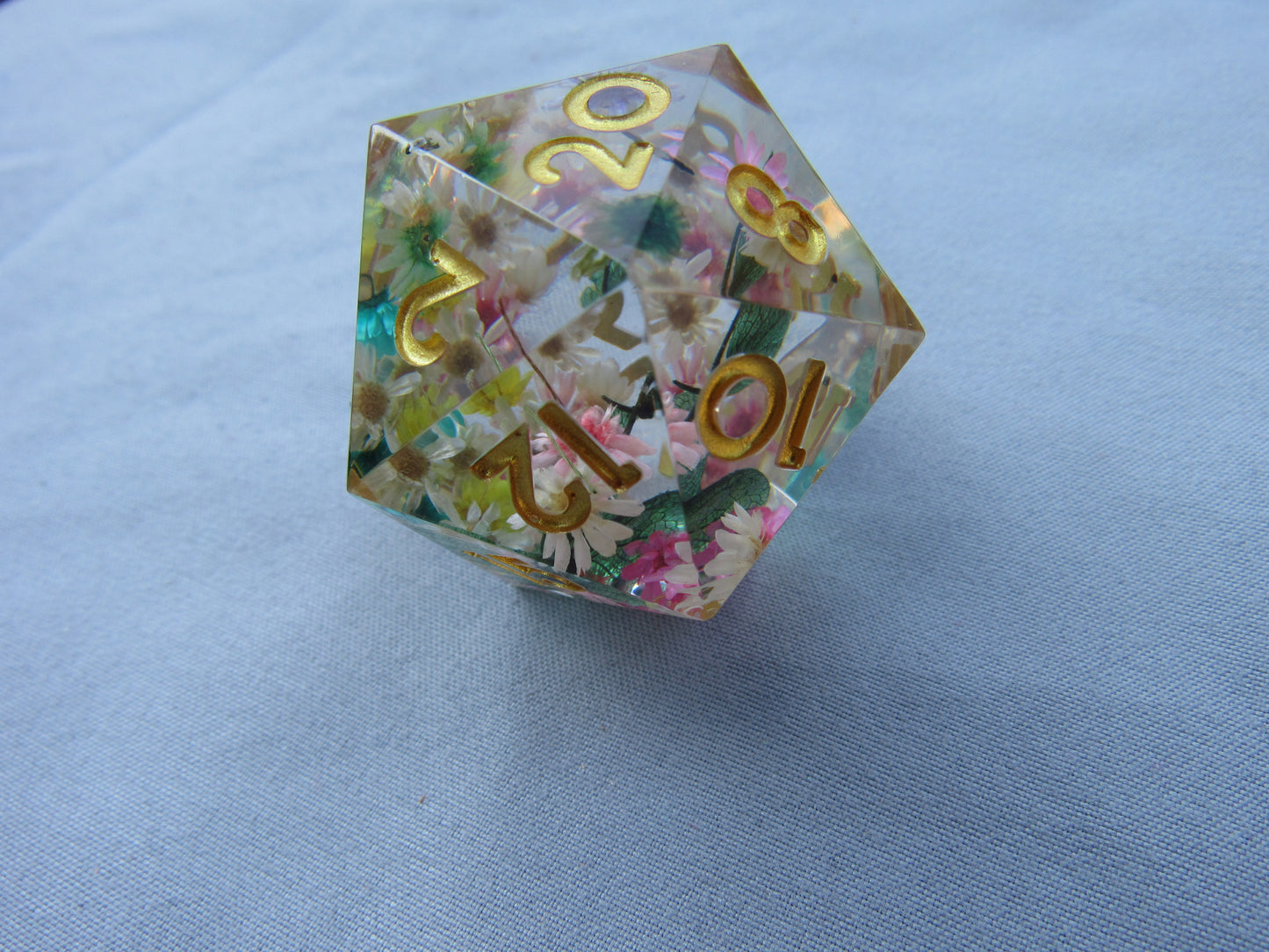 Floral Large D20