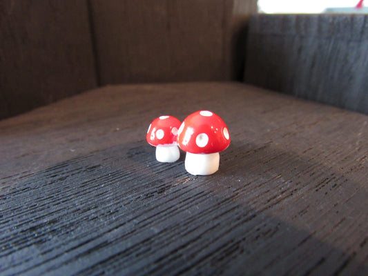 Red Mushroom Dice Set