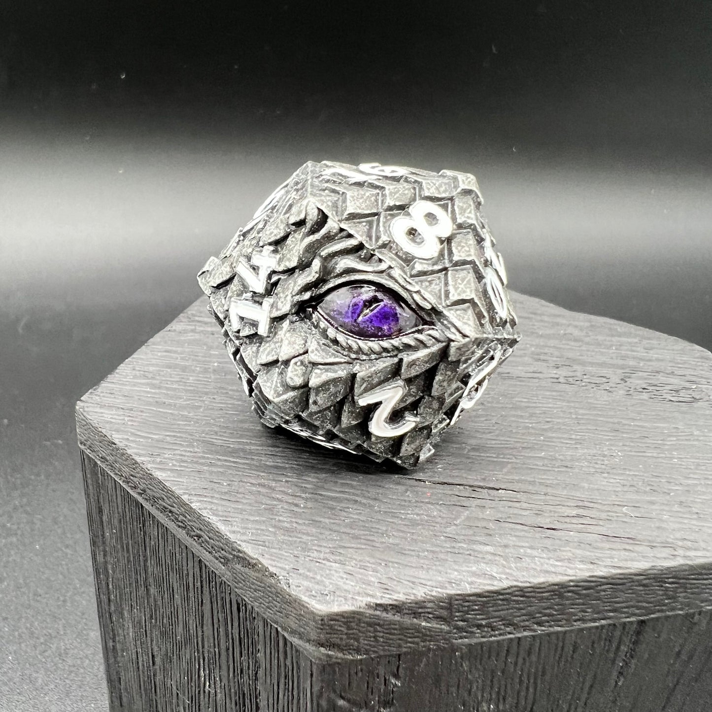 Gunmetal Dragon Scale Large D20