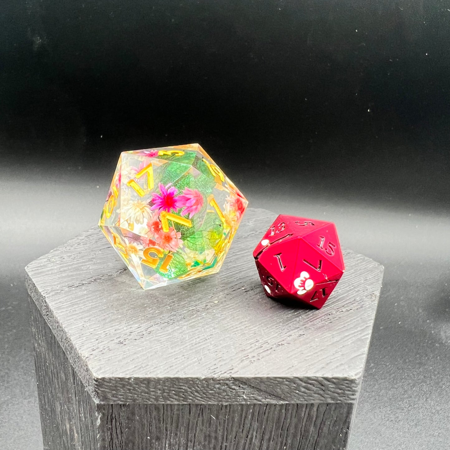 Floral Large D20