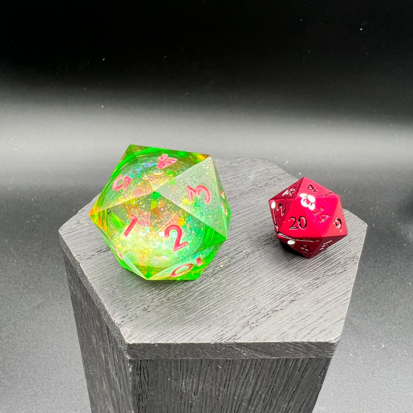 Green Glitter Liquid Core Large Spindown D20