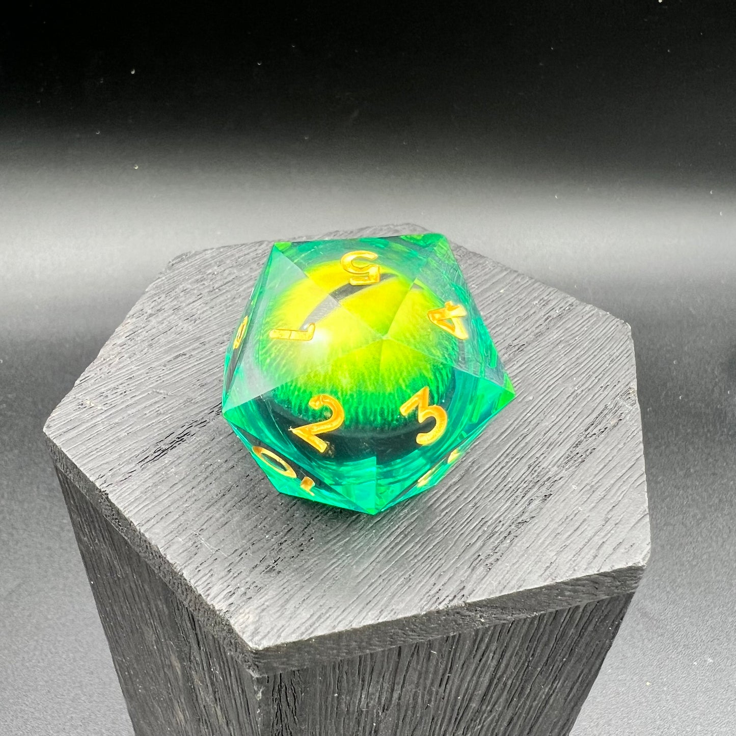 Green Dragon Eye Liquid Core Large Spindown D20