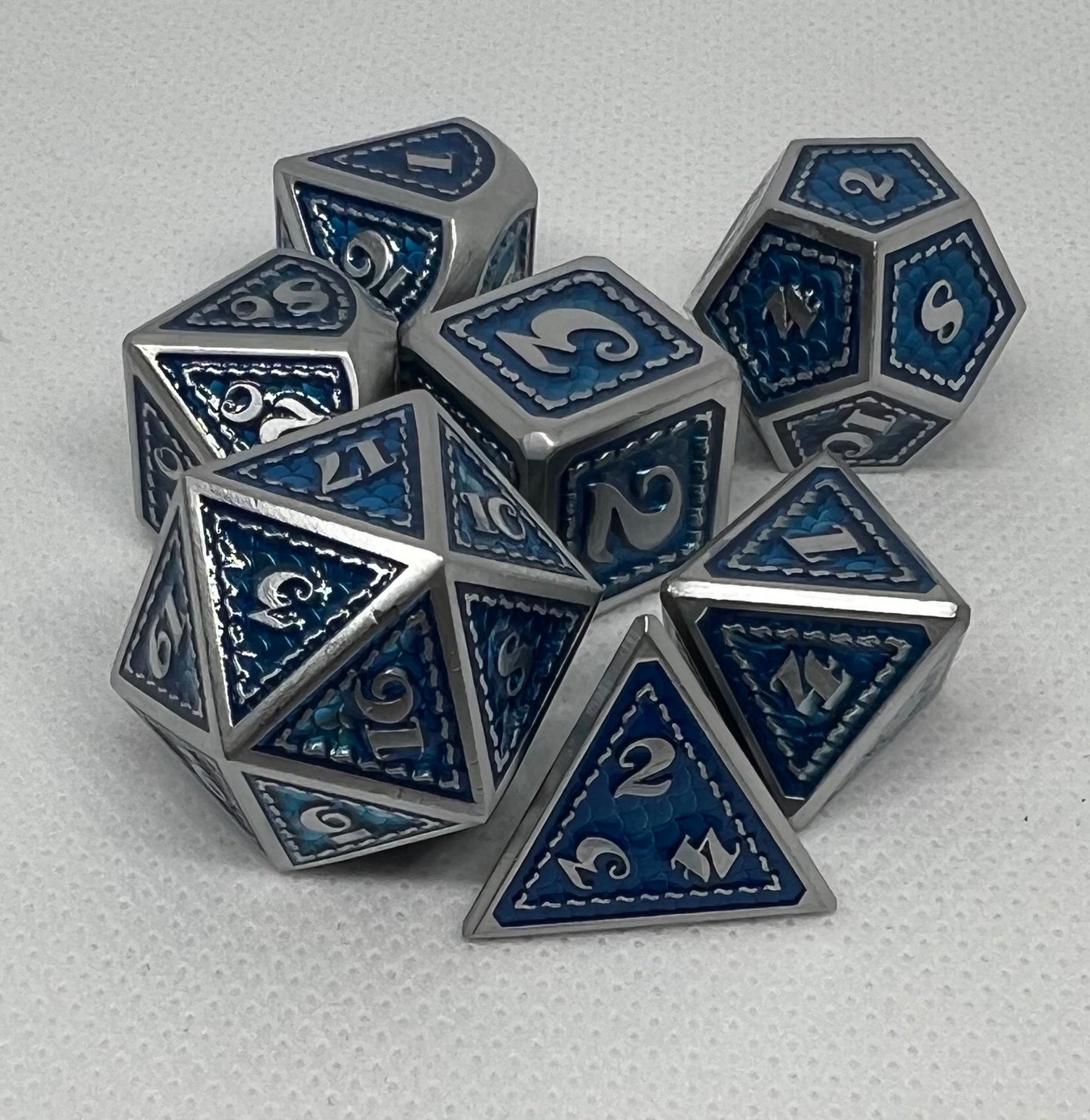 Blue and Silver Classic Dragon Scale Dice