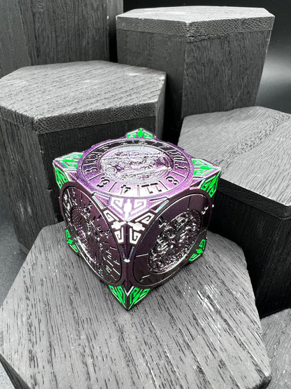 Cube Spinner - Green and Purple Duochrome