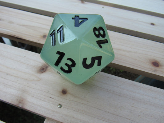 Giant Glow D20