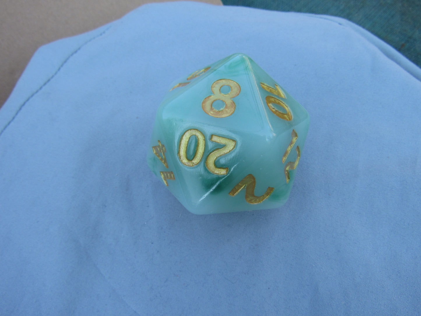 Giant Jade D20