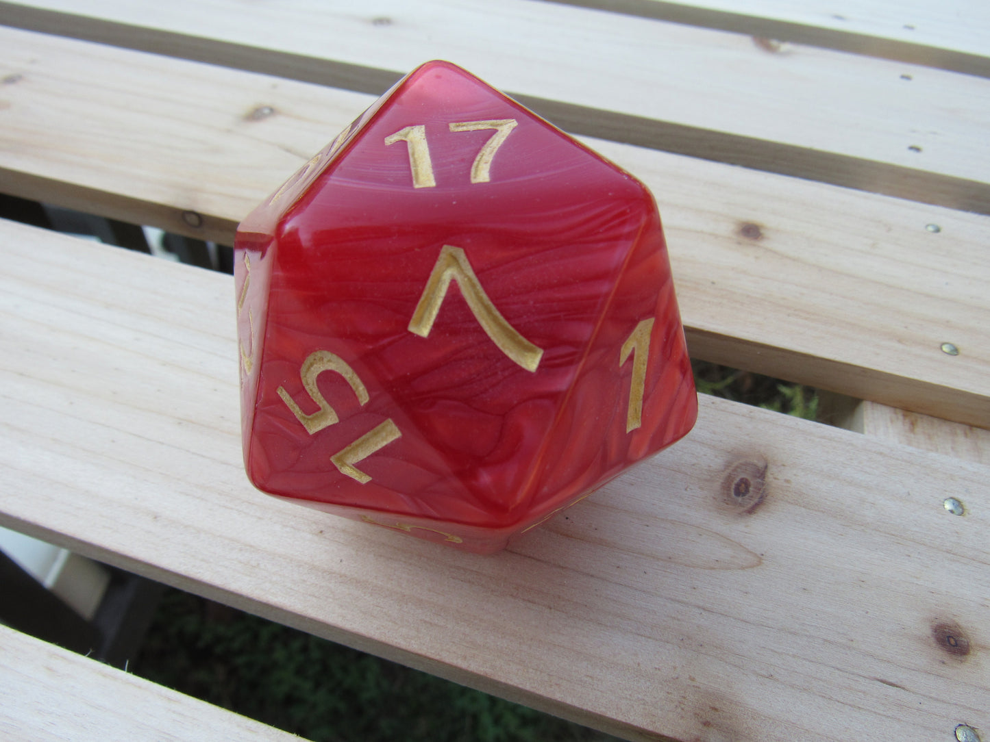 Giant Red Pearl D20