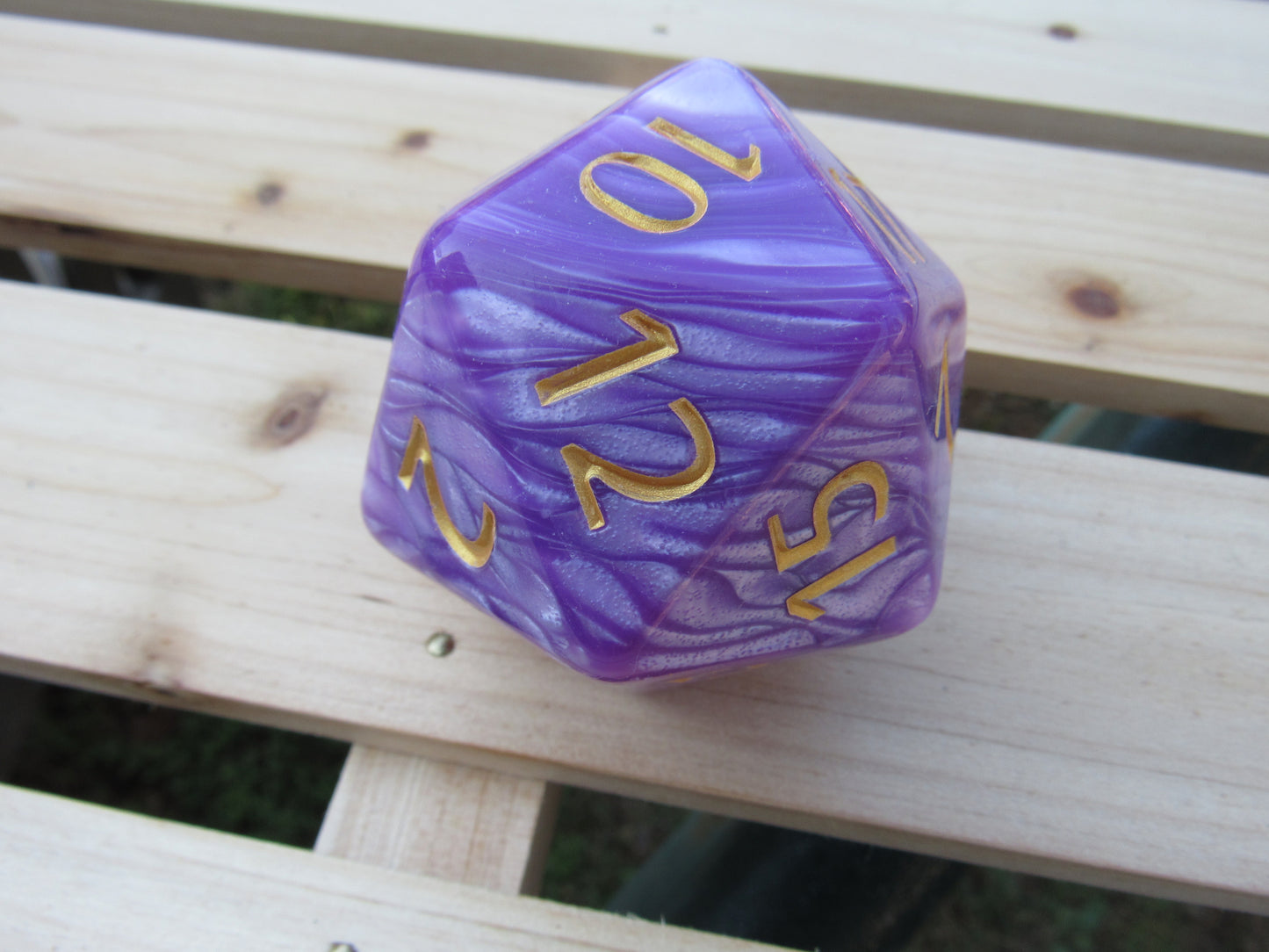 Giant Purple Pearl D20