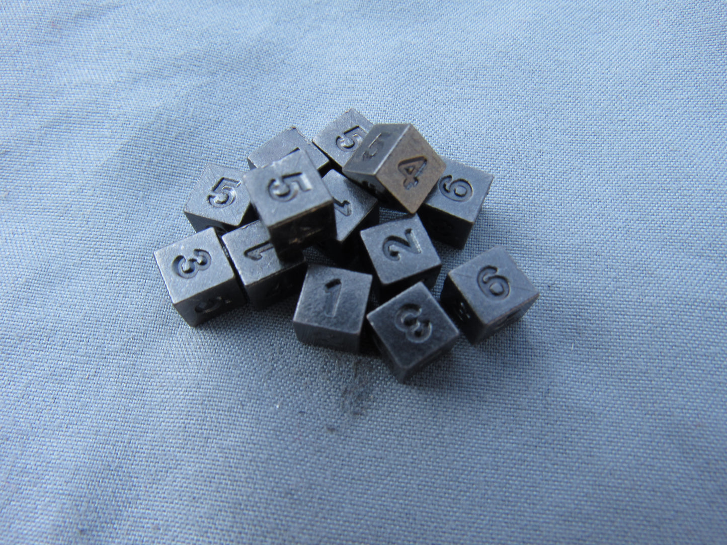 Antique Silver 100 pack of D6's