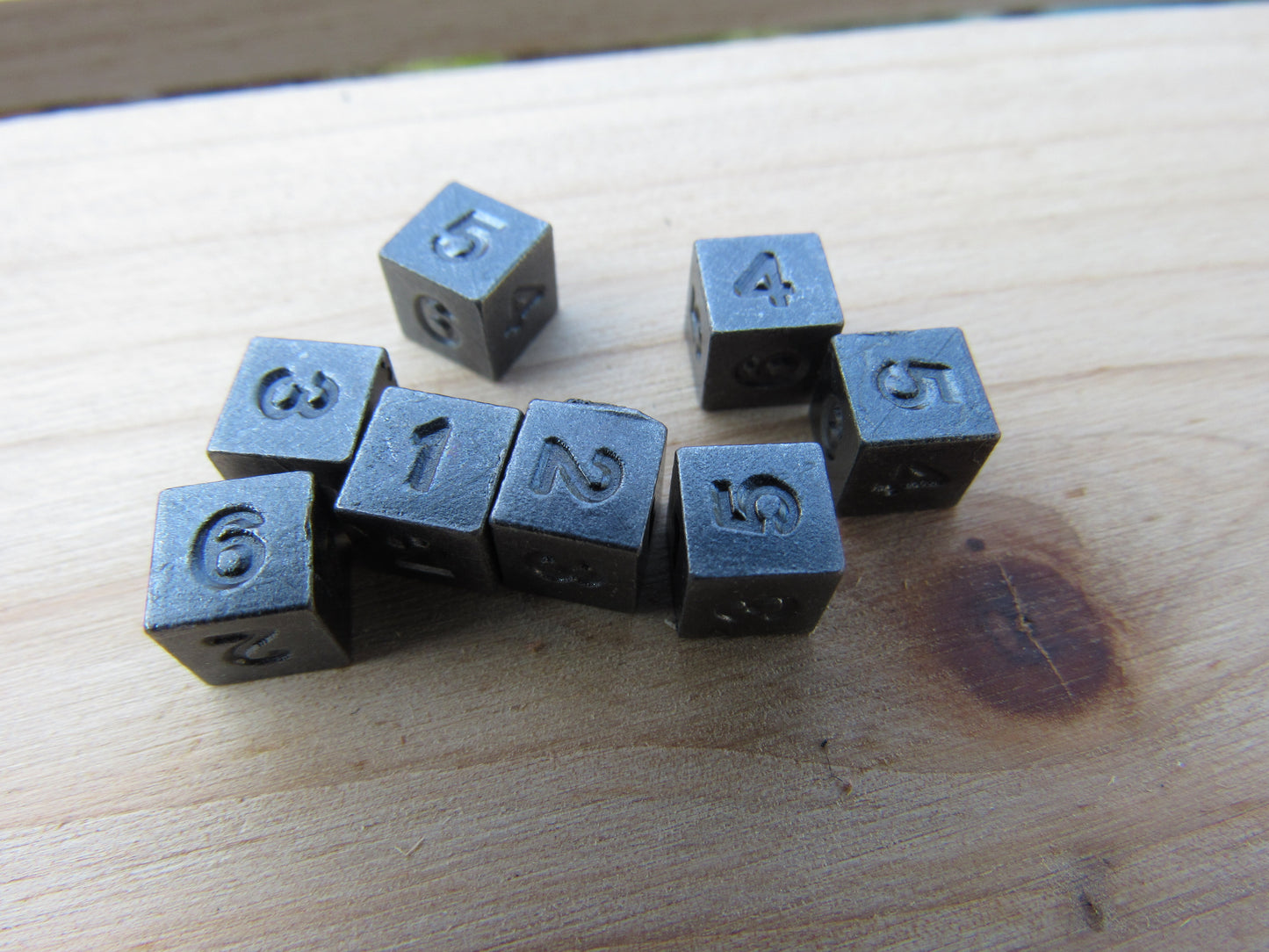 Antique Silver 100 pack of D6's