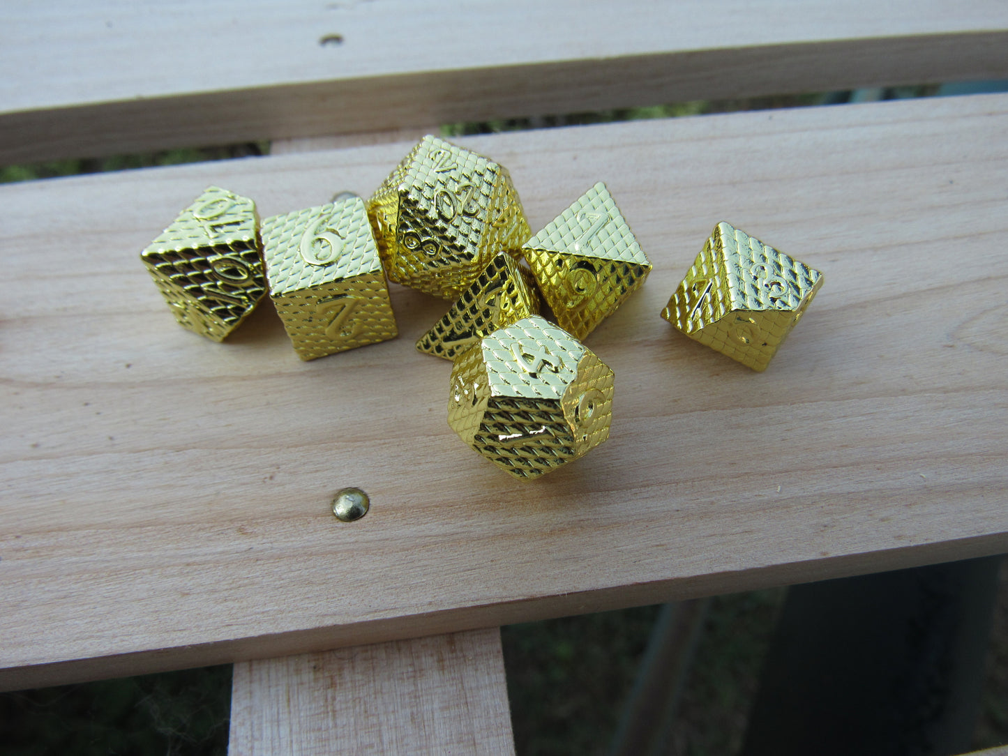 Gold Mini Dragon Scale Dice