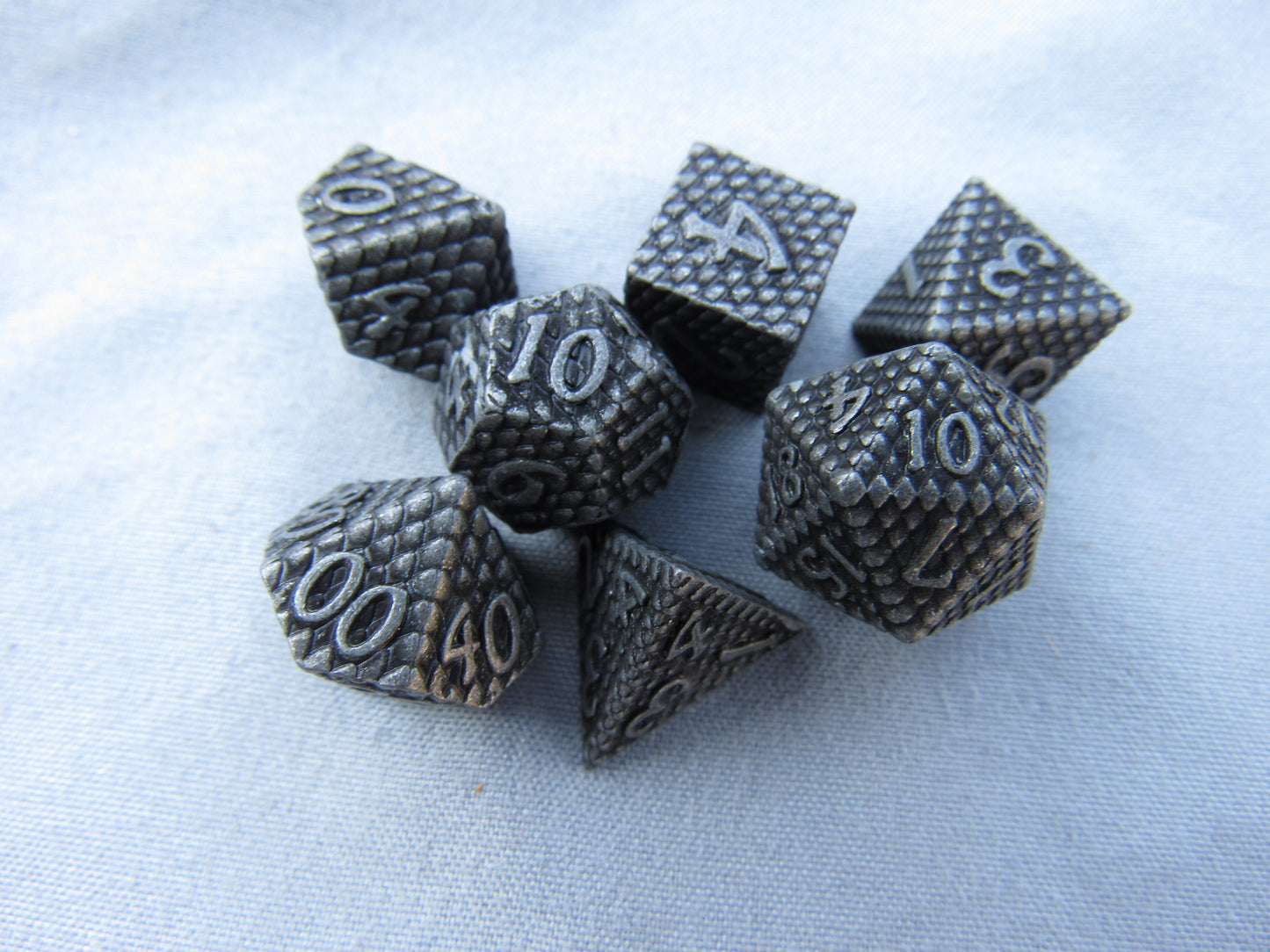 Antique Silver Mini Dragon Scale Dice