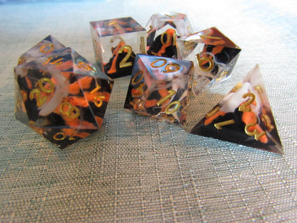 Inclusion Sharp Resin Dice Set