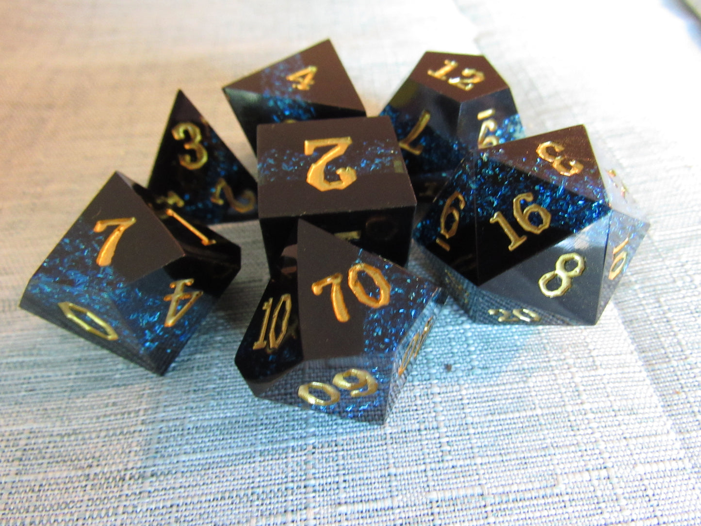 Glitter Color Band Sharp Resin Dice Set
