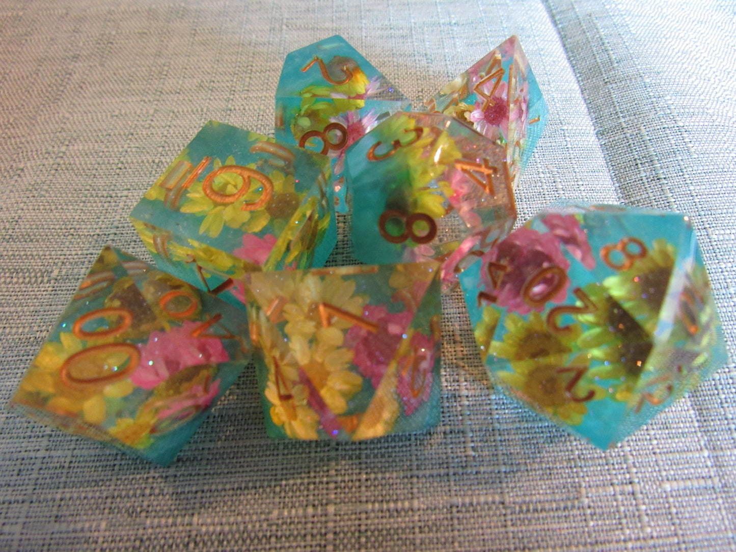 Floral Sharp Resin Dice Set