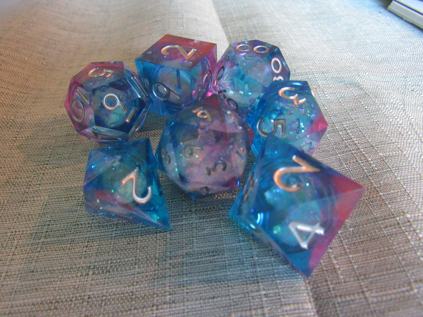 Liquid Core Sharp Resin Dice Set