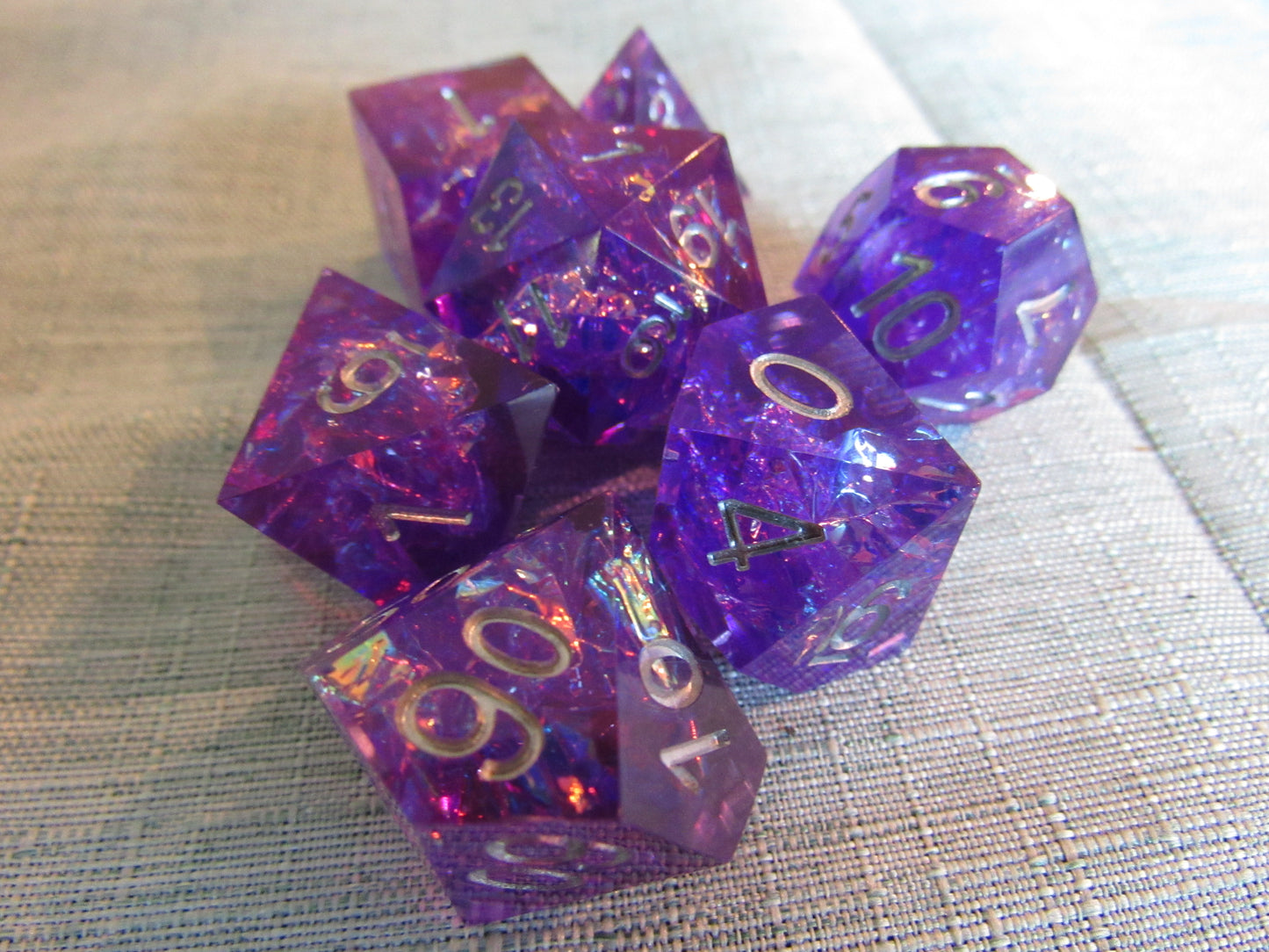 Classic Sharp Resin Dice Set