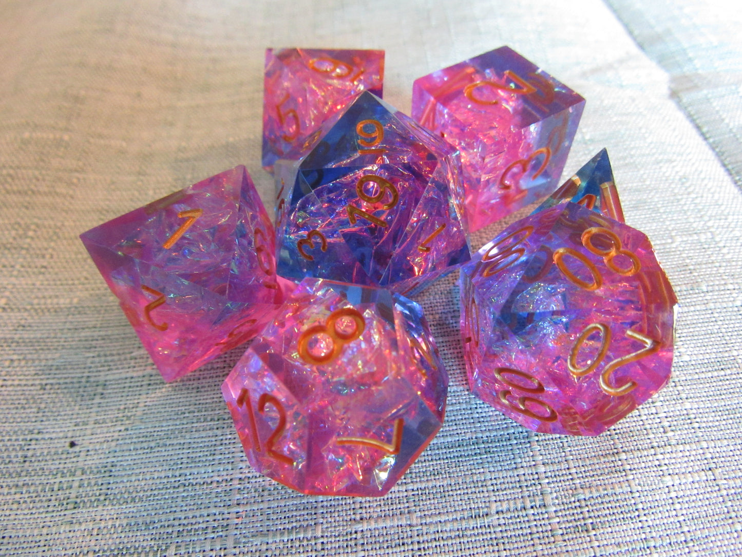 Classic Sharp Resin Dice Set