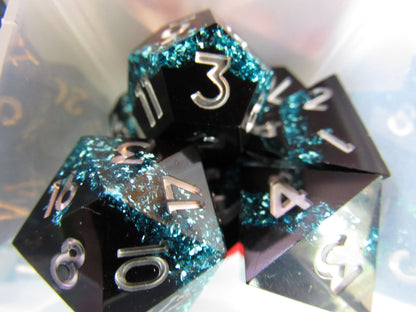 Glitter Color Band Sharp Resin Dice Set
