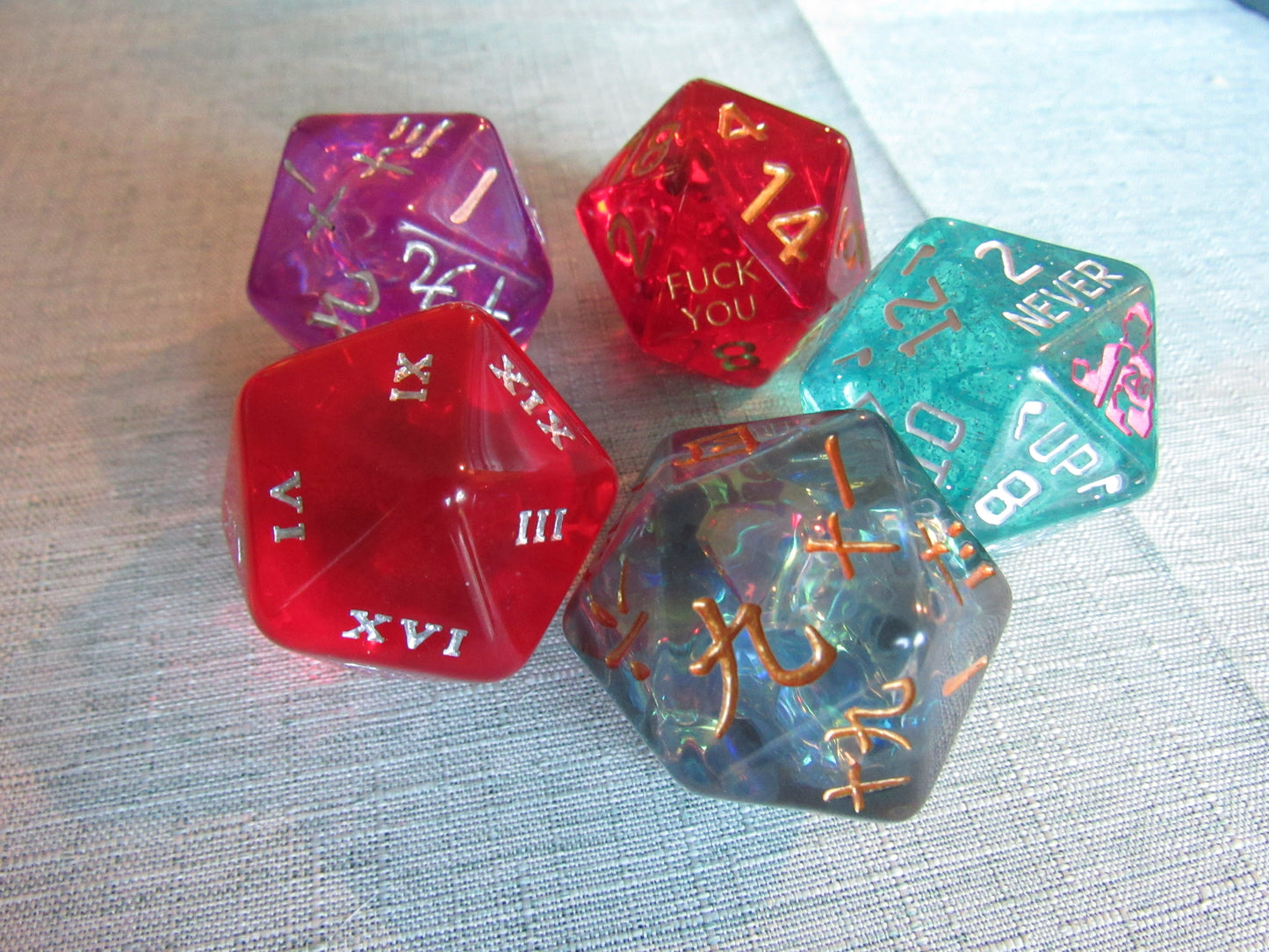 Rounded Resin D20 (Large - 33mm)