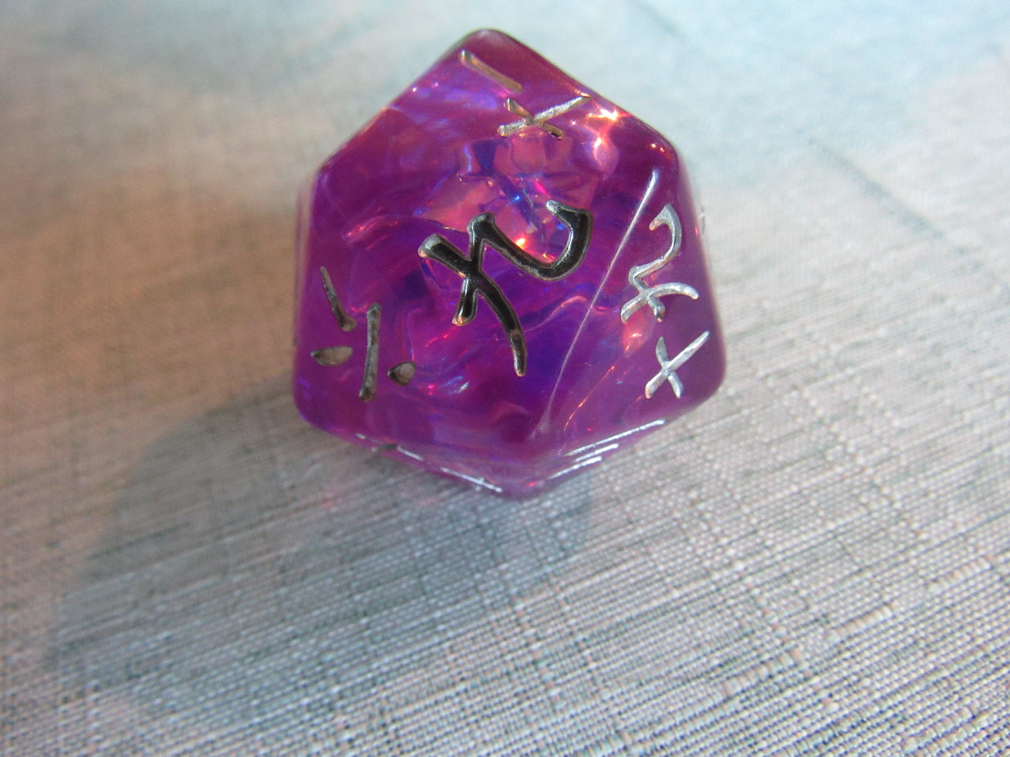 Rounded Resin D20 (Large - 33mm)