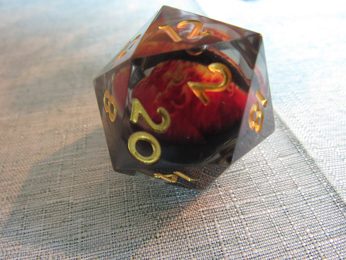 Dragon Eye Liquid Core Resin D20 (Large - 33mm)