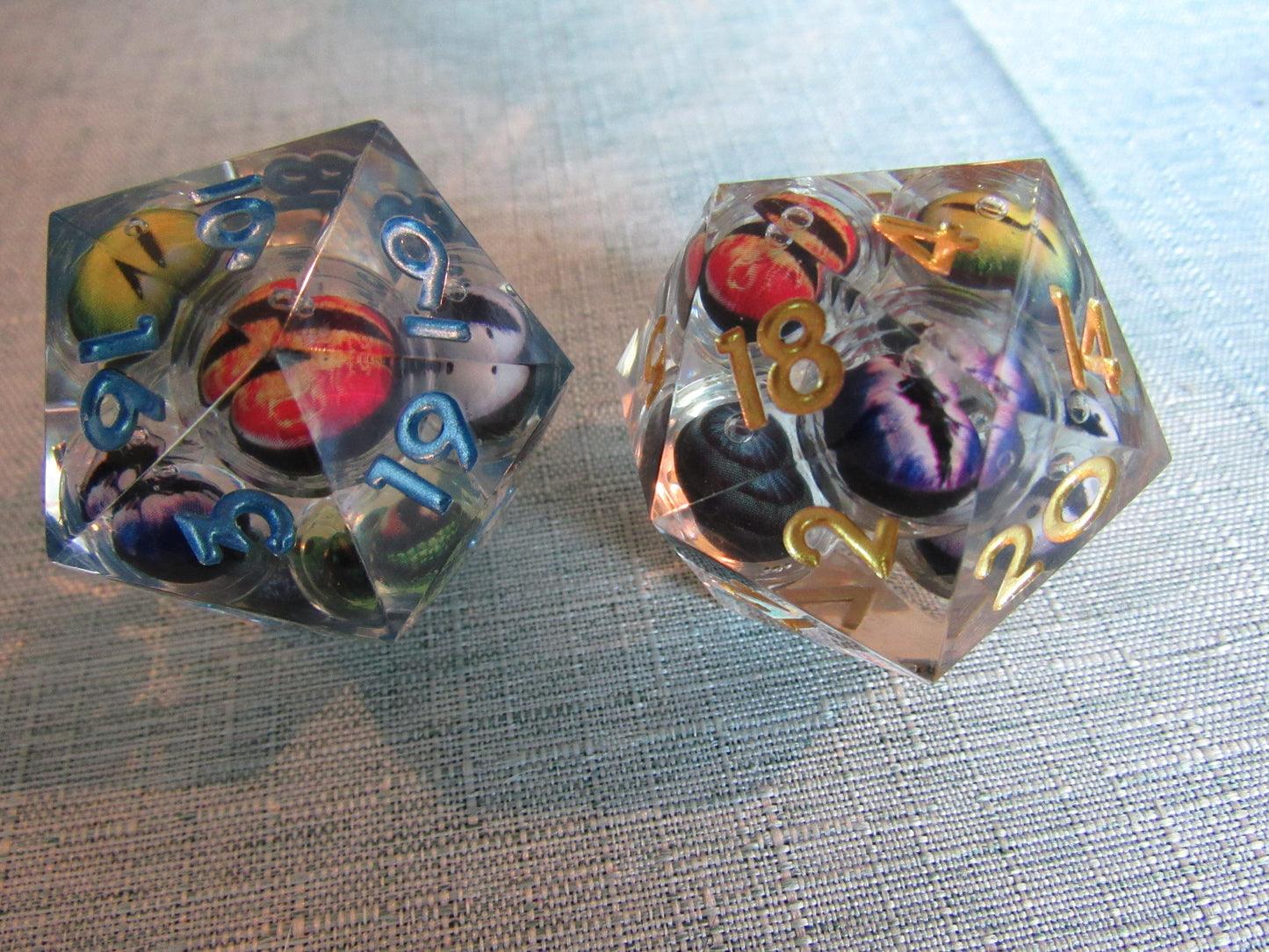 Beholder Liquid Core Resin D20 (Large - 33mm)
