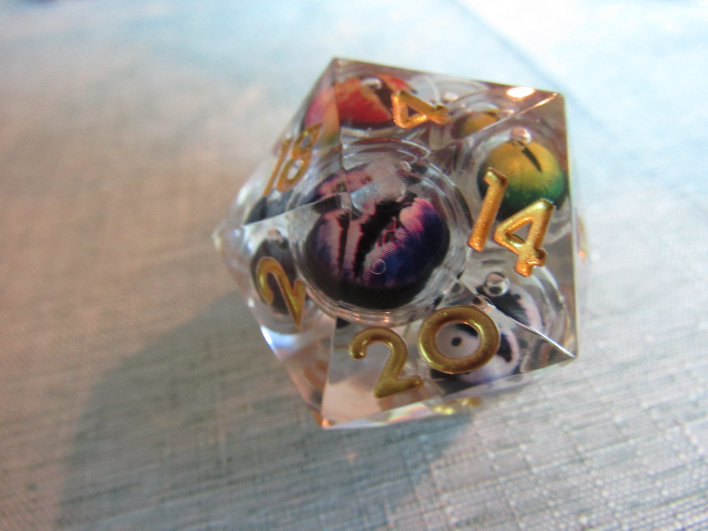 Beholder Liquid Core Resin D20 (Large - 33mm)