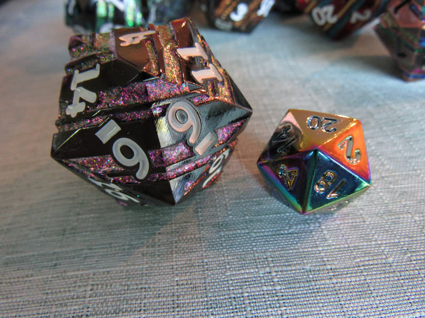Stripe D20 (Large - 33mm)
