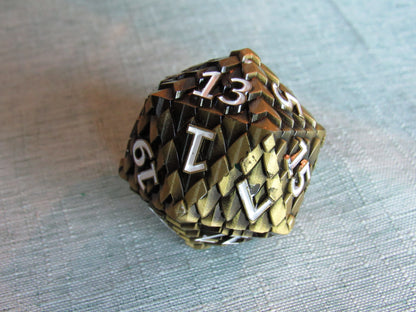 Dragon Scale D20 (Large - 33mm)