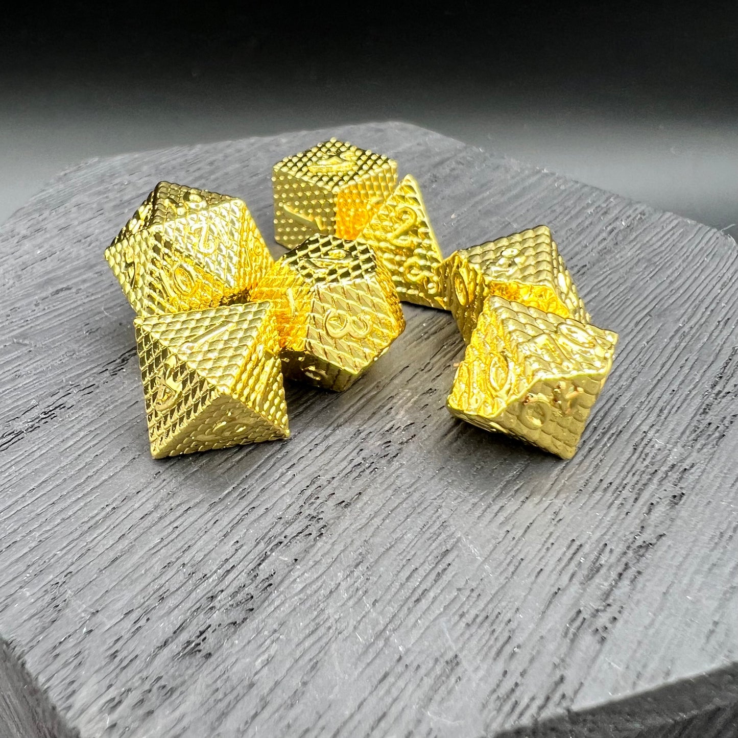Gold Mini Dragon Scale Dice
