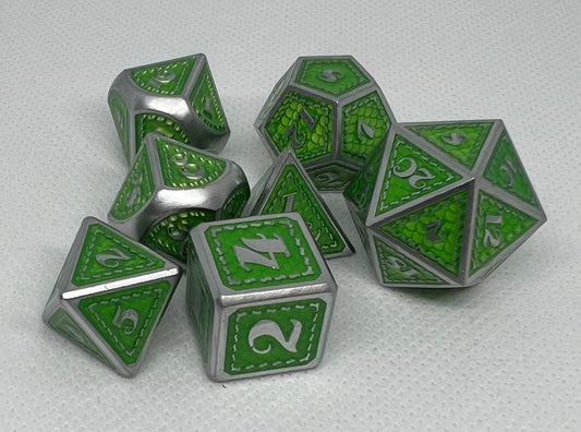 DS-19 Green-on-Matte-Silver, Dragon-Scale, Metal Dice Set